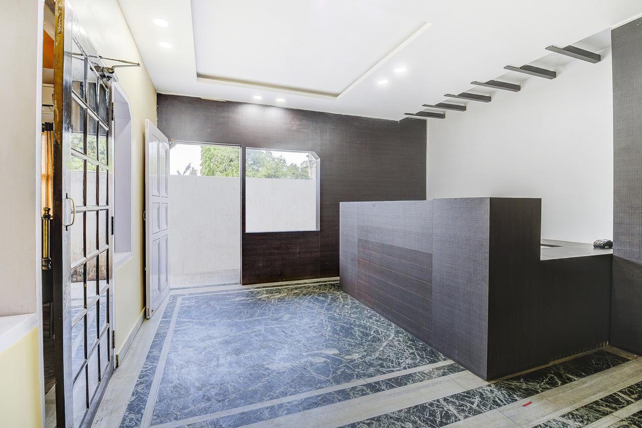 Oyo 13521 Sudhriti Hotel Siliguri Exterior photo